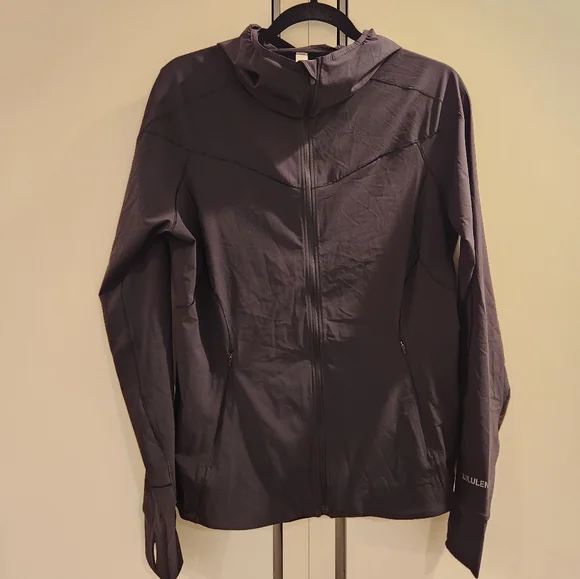 Lululemon Mist Over Windbreaker in color Black size 10 new no tag - Picture 8 of 17